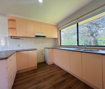27 Shetland Street, Endeavour Hills VIC - Photo 1