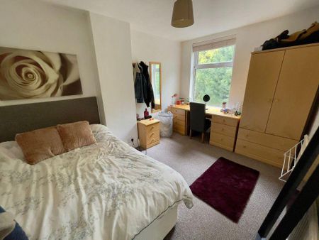 5 bedroom terraced house to rent - Photo 3