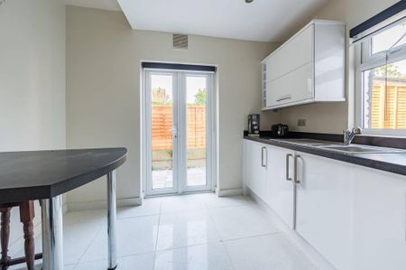 2 bedroom maisonette to rent - Photo 5