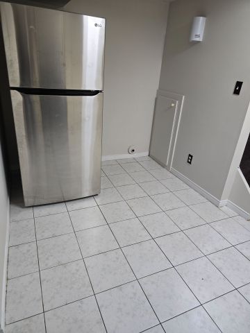 For Lease - 1128 Swinbourne Drive Unit# BSMT, Mississauga, Ontario - Photo 2