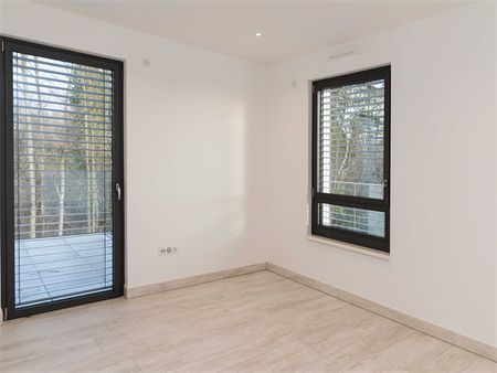 Location Appartement 105.03 M² SIERENTZ 2 400 € - Photo 4