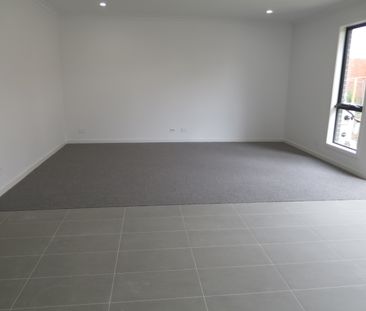 5B McMillan Street, Clayton VIC 3168 - Townhouse For Rent | Domain - Photo 5