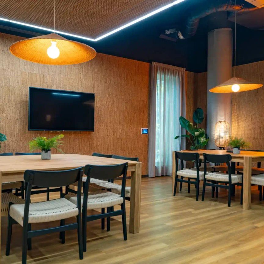 Platinum Studio - Photo 1