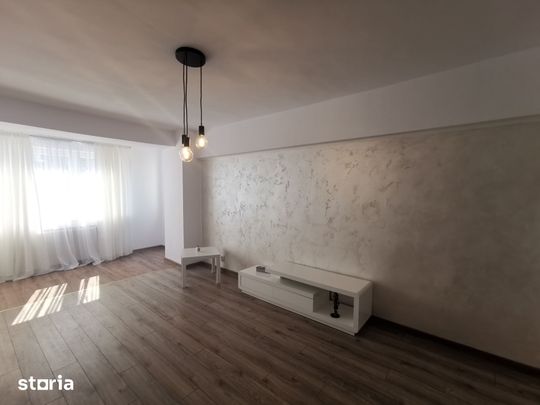 Apartament cu 2 camere zona Select cu loc de parcare - Photo 1
