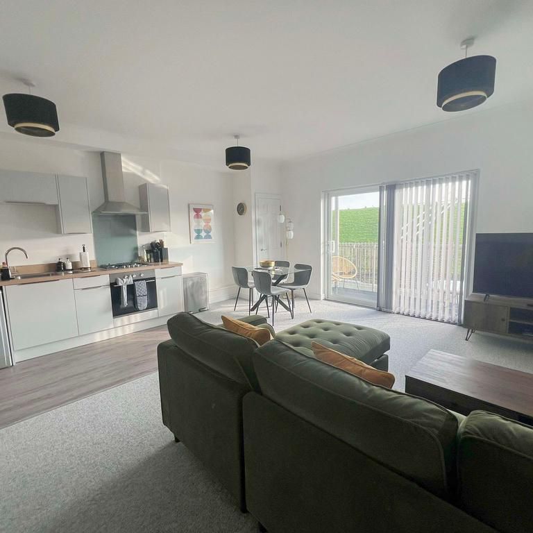 1 bedroom flat to rent - Photo 1