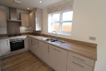 Centenary Way, Chorley House Centenary Way, RH16 - Photo 2