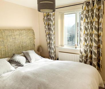 3 bedroom semi-detached house to rent - Photo 6