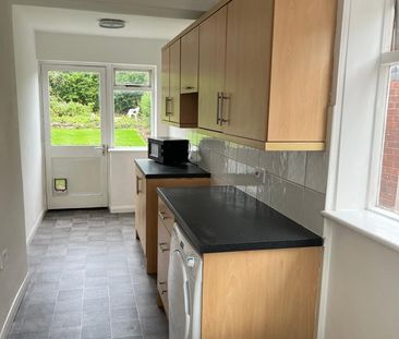 4 Bed Semi-Detached House, Went Road, LE4 - Photo 2