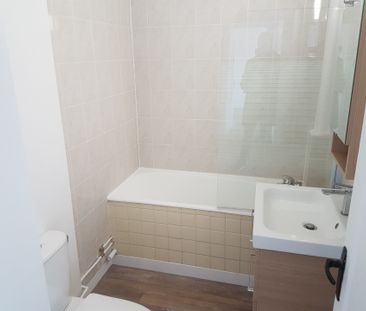 Location Appartement 2 pièces 41m² LE PERREUX SUR MARNE 94170 - Photo 4