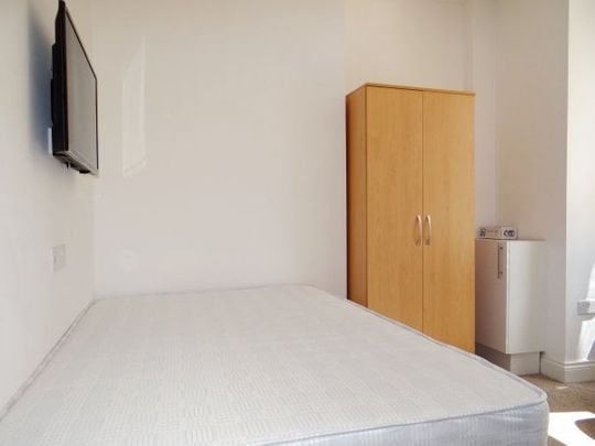 Worthing Road, Southsea - Photo 1