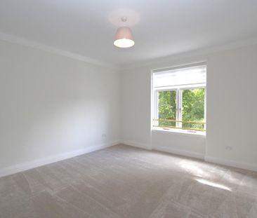 4 bedroom flat to rent - Photo 4