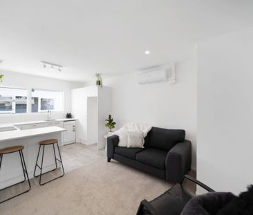 Modern Living with Fantastic Outdoor Space - Photo 1