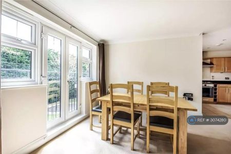 2 bedroom flat to rent - Photo 4