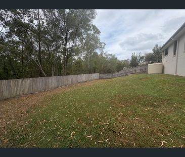 7 Conlan Court, Oxenford, Qld 4210 - Photo 2