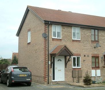 2 bedroom end of terrace house to rent - Photo 1