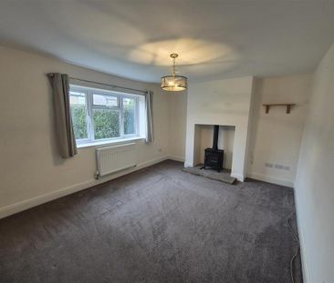 2 bedroom semi-detached house to rent - Photo 2