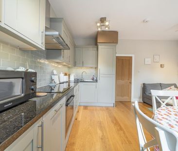Clapham Park Road, London SW4 - Photo 3