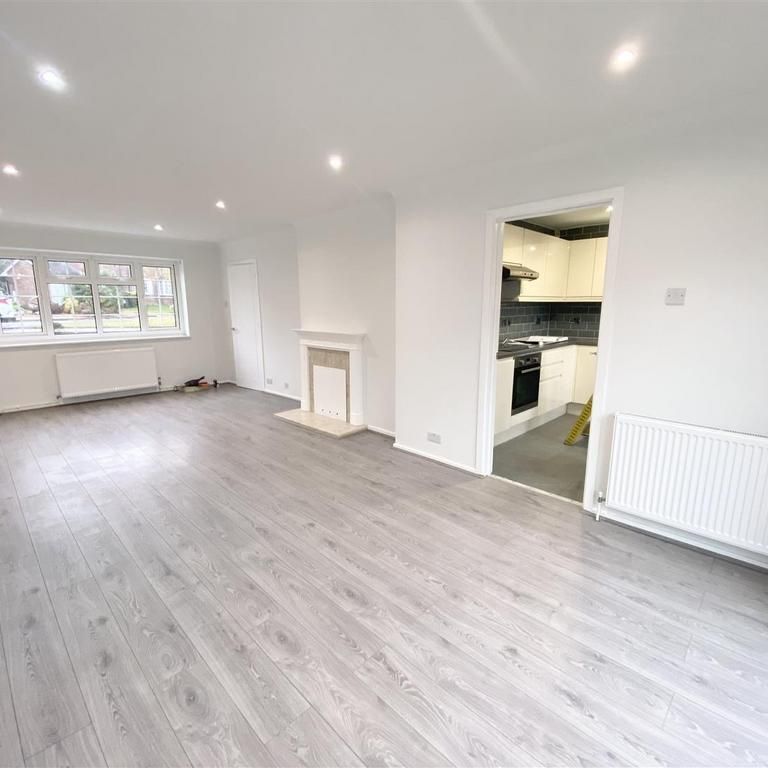 3 bedroom detached house to rent - Photo 1