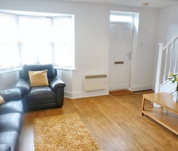 2 bedroom terraced house to rent - Photo 1