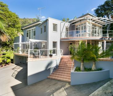 Relaxed Pittwater Lifestyle in a Low-Maintenance Modern Home - Photo 2