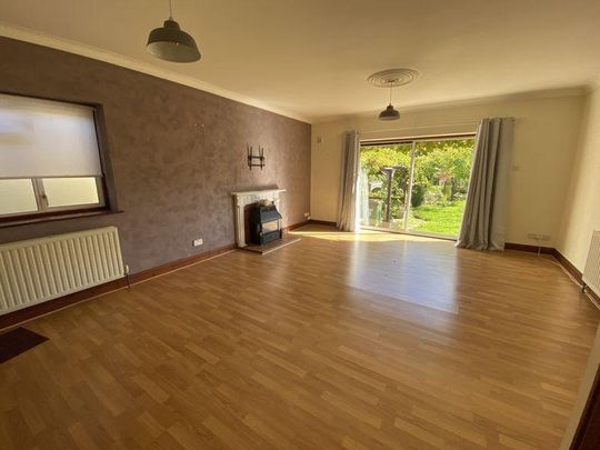 2 bedroom detached bungalow to rent - Photo 1