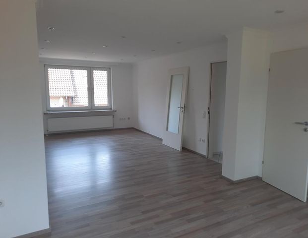 Nienhagen - Moderne, sonnige 3.5 Zimmer Wohnung im 1 Obergeschoss steht zum Einzug bereit. - Photo 1