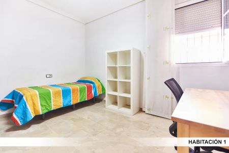 Calle Hernán Ruiz, Sevilla, Andalusia 41006 - Photo 2