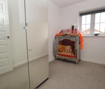 3 bedroom House To Let - Photo 4