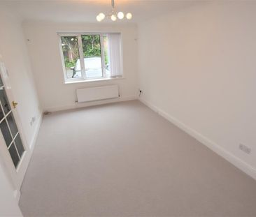 Pirie Avenue, Worcester - Photo 5