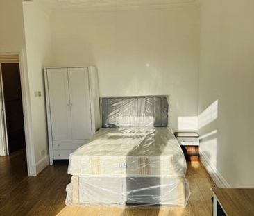 Room in a Shared House, Shrewsbury Road, E7 - Photo 5