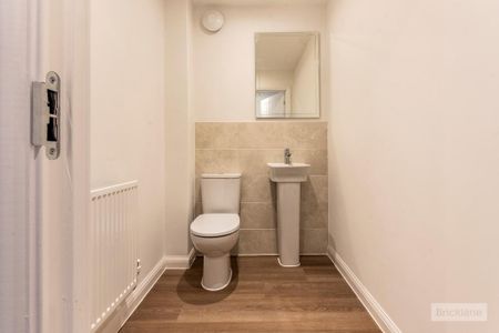 3 bedroom semi-detached house to rent - Photo 4