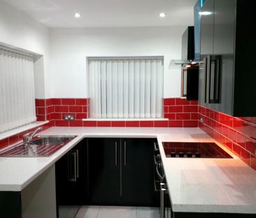 2 bedroom terraced house to rent - Photo 2