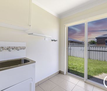 A Great Family Home ! - Photo 2