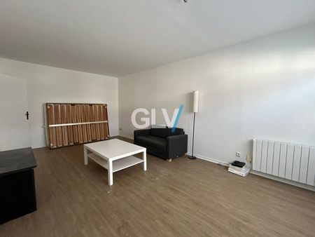 Appartement 3 pièces à - Photo 2