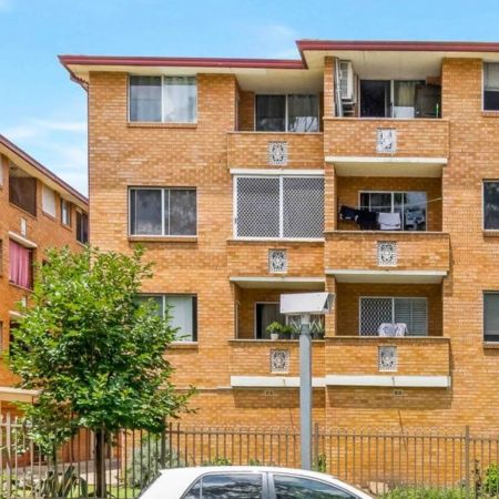 2 Bedroom Apartment In The Heart Of Liverpool CBD - Photo 3