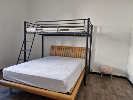 Location Appartement 2 pièces 46m² - Photo 4