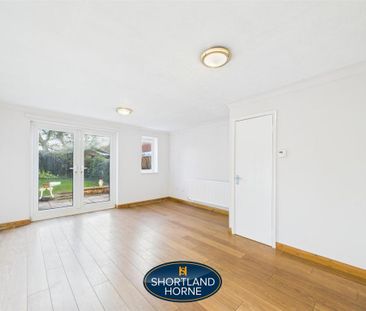 2 bedroom end of terrace house to rent - Photo 2