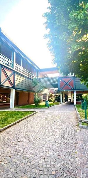 Multilocale in affitto - Photo 1