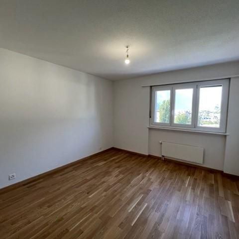 Bel appartement de 2.5 pièces au 6ème étage - Photo 1