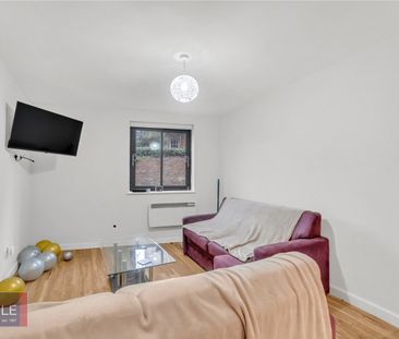 Queens Road, - Photo 2