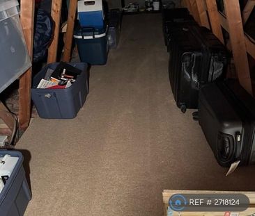 4 bedroom detached house to rent - Photo 4