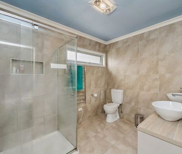 27A Pallett Street, Golden Square, Vic 3555 - Photo 2