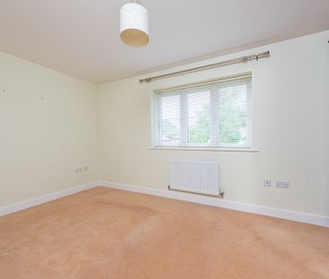 Woodvale Road, Farnborough, Farnborough, GU14 - Photo 5