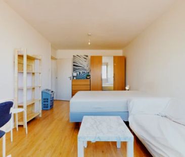 3 Bedroom 1 Bathroom roomC - Photo 1