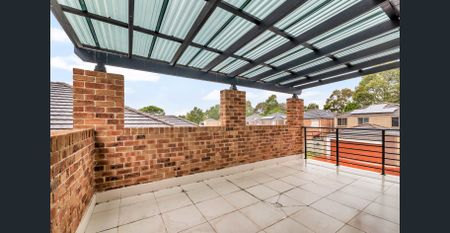 Modern Studio Home in Stanhope Gardens – Private & Great Location! - Photo 3