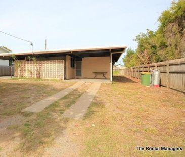 Charming 2-Bedroom Unit in Mundingburra - Photo 2