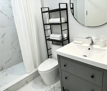 209 Manning Avenue apartment — Toronto, ON (2-Bedroom) - 2 Bedroom - Photo 5