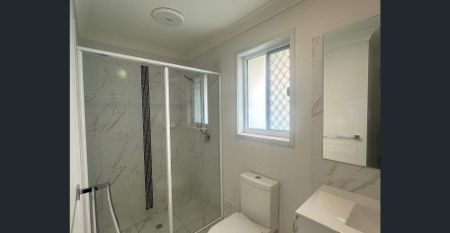 Modern 3-Bedroom Duplex with Quality Finishes & Secure Garage - Photo 3