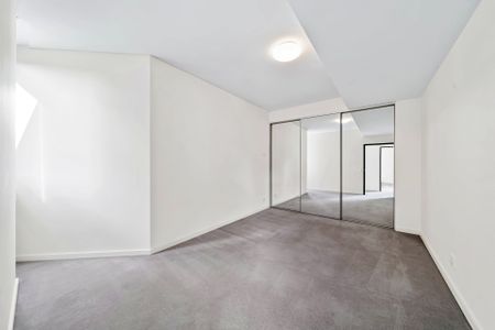 Sunfilled Garden Views | Two Car Spaces | Study Nook - Photo 2