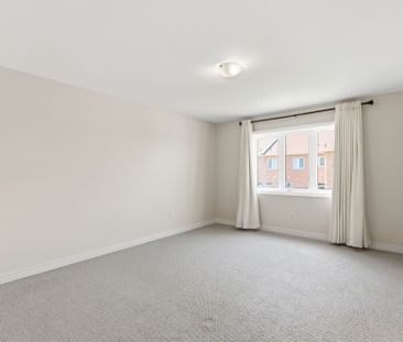 For Lease - 289 Raymond Road, Hamilton, Ontario - Photo 4